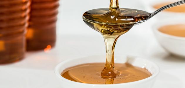 صورة فوائد العسل مع ماء الورد للوجه