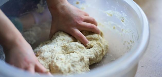 صورة طريقة عمل عجينة خبز المسخن
