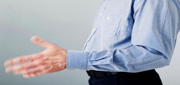 أسباب رجفة اليدين