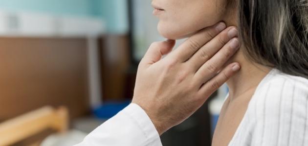 أعراض التهاب الحنجرة أعراض التهاب الحنجرة