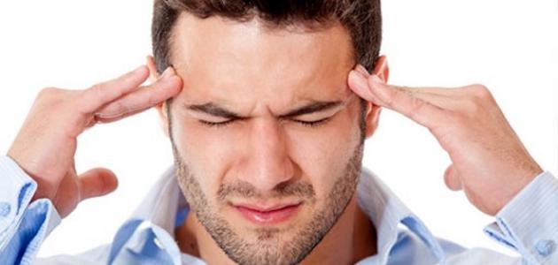 أعراض الصداع العنقودي أعراض الصداع العنقودي