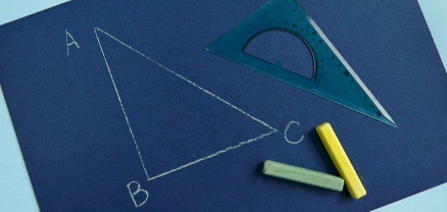 ارتفاع مثلث متساوي الساقين