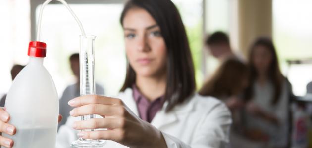 استخدامات الماء المقطر استخدامات الماء المقطر