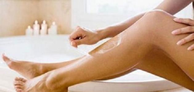 التخلص من النقط السوداء في الساق التخلص من النقط السوداء في الساق