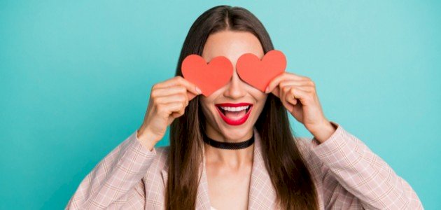 الحب من أول نظرة عند الفتاة الحب من أول نظرة عند الفتاة