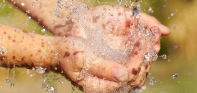 الدعاء عند شرب ماء زمزم الدعاء عند شرب ماء زمزم