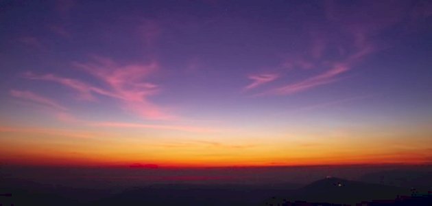 الفرق بين الغسق والدجى الفرق بين الغسق والدجى