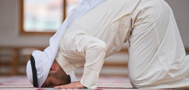 حكم اقامة الصلاة حكم اقامة الصلاة