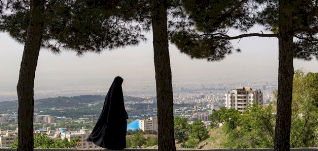 حكم خروج المرأة بعد وفاة زوجها حكم خروج المرأة بعد وفاة زوجها