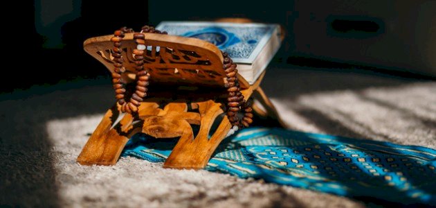 سبب تسمية سورة الزخرف سبب تسمية سورة الزخرف