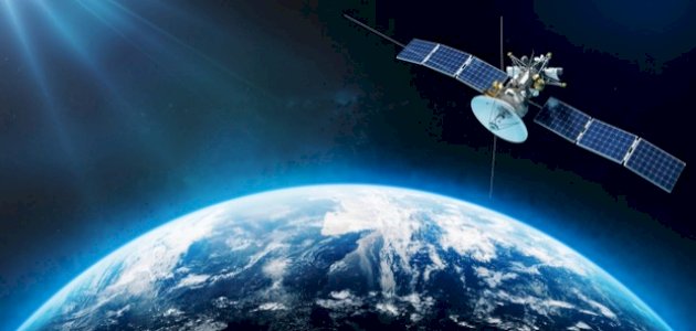 سرعة الأقمار الصناعية ومداراتها