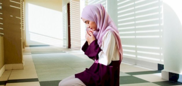 شعر عن اللجوء إلى الله شعر عن اللجوء إلى الله