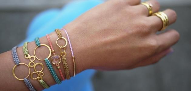 صنع أساور يدوية