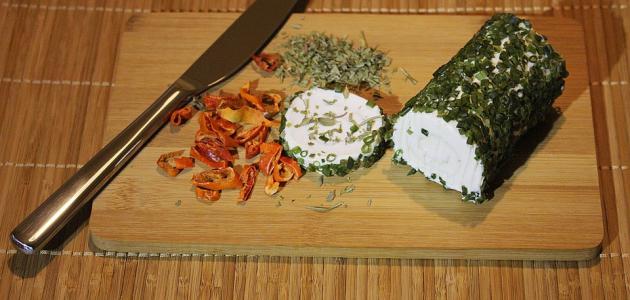 صنع الجبن من حليب الماعز صنع الجبن من حليب الماعز