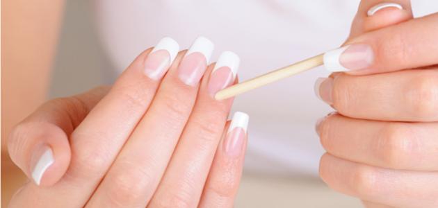 طريقة إزالة الجلد الميت من الأظافر