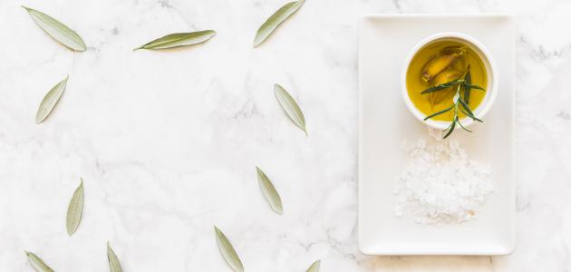 طريقة إزالة الحنة السوداء من الأظافر طريقة إزالة الحنة السوداء من الأظافر