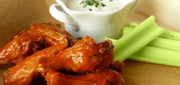 طريقة تحضير جوانح الدجاج بالفرن طريقة تحضير جوانح الدجاج بالفرن