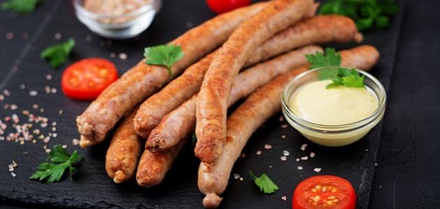 طريقة عمل أكلات بالسجق