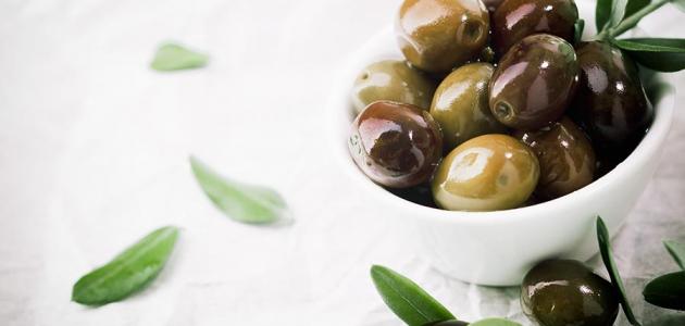 طريقة عمل الزيتون الأسود طريقة عمل الزيتون الأسود