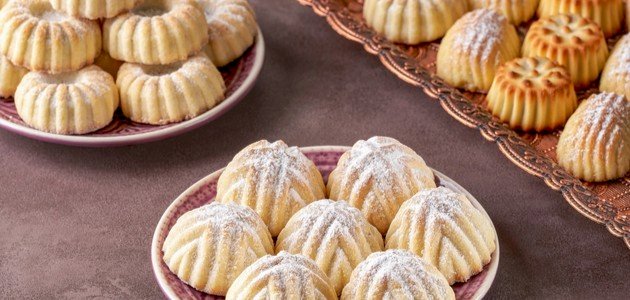 طريقة عمل المعمول بالسميد طريقة عمل المعمول بالسميد