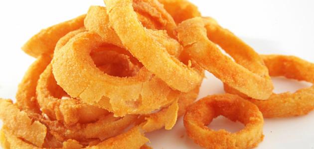 طريقة عمل حلقات البصل طريقة عمل حلقات البصل