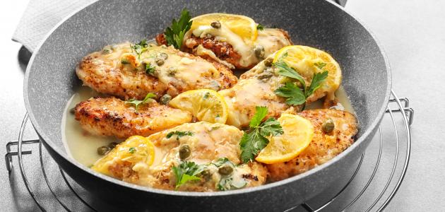 طريقة عمل ستيك الدجاج بالليمون طريقة عمل ستيك الدجاج بالليمون