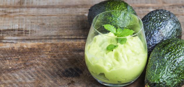 طريقة عمل عصير الأفوكادو مع المانجا طريقة عمل عصير الأفوكادو مع المانجا