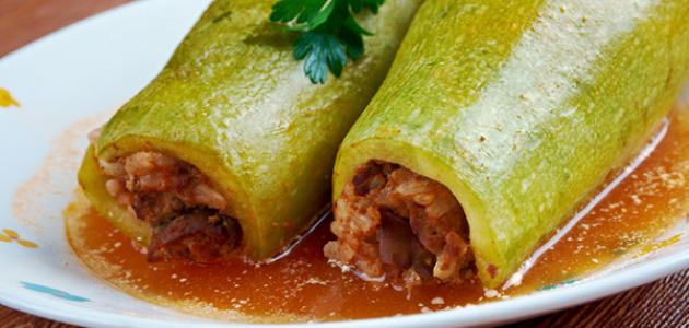 طريقة عمل محشي الكوسا بالبندورة