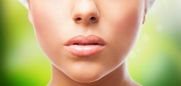 طريقة عمل مقشر للشفايف طريقة عمل مقشر للشفايف