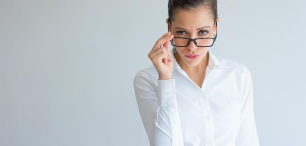 عبارات جميلة عن كبرياء المرأة عبارات جميلة عن كبرياء المرأة