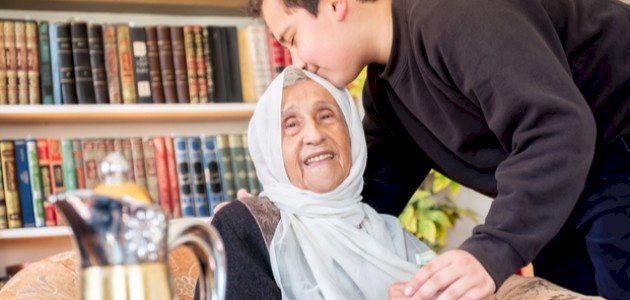 فضل الإنفاق على الوالدين فضل الإنفاق على الوالدين