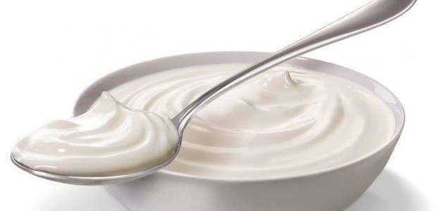 فوائد أكل الزبادي للبشرة فوائد أكل الزبادي للبشرة