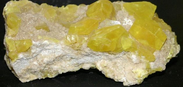 فوائد الكبريت الأصفر للشعر فوائد الكبريت الأصفر للشعر