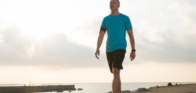 فوائد المشي ساعة يومياً فوائد المشي ساعة يومياً