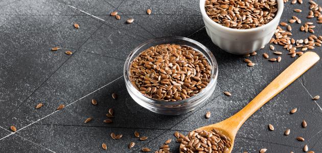 فوائد بذور الكتان مع الماء فوائد بذور الكتان مع الماء