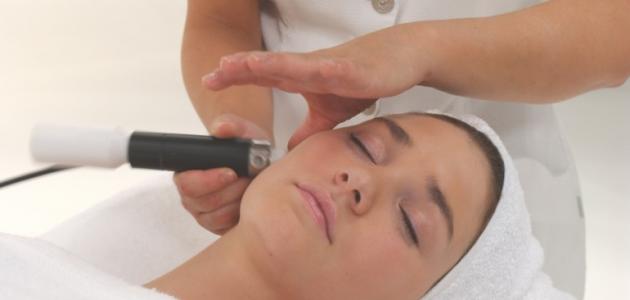 فوائد تنظيف البشرة بالكريستال