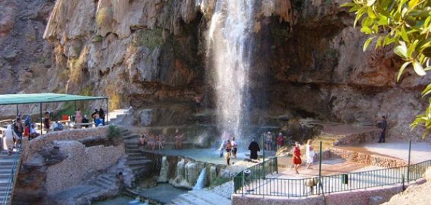 فوائد مياه العيون الحارة