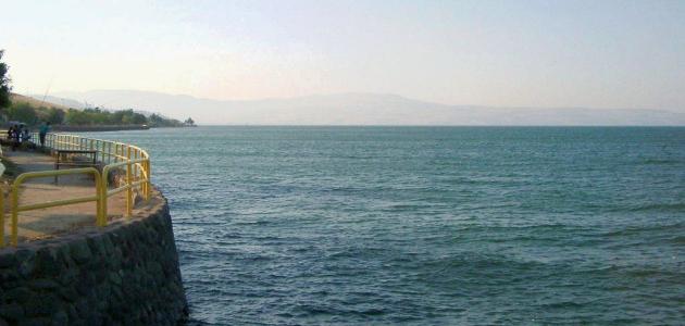 كم عمق بحيرة طبريا كم عمق بحيرة طبريا