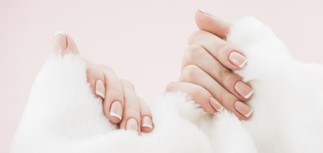 كيفية إزالة السواد حول الأظافر كيفية إزالة السواد حول الأظافر