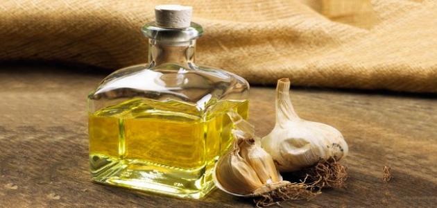 كيفية استخدام زيت الثوم للشعر كيفية استخدام زيت الثوم للشعر