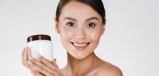 كيفية العناية اليومية بالبشرة كيفية العناية اليومية بالبشرة