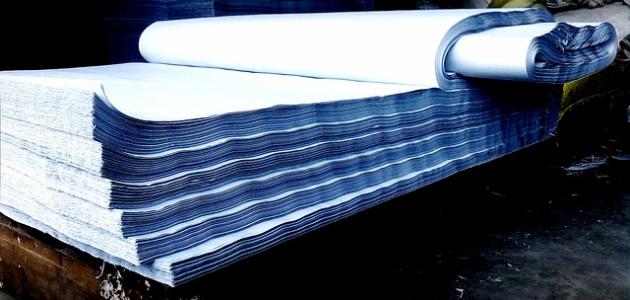 كيفية صناعة الورق