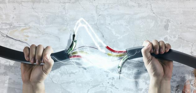 كيفية مرور التيار الكهربائي كيفية مرور التيار الكهربائي