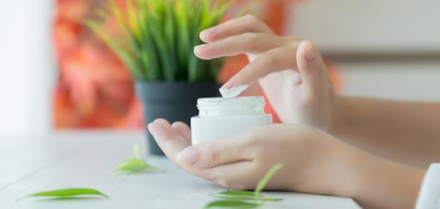 كيف أزيل تشققات البطن بعد الولادة كيف أزيل تشققات البطن بعد الولادة