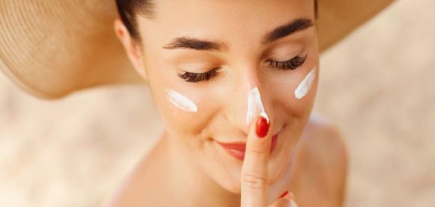 كيف أعتني ببشرتي في الصيف