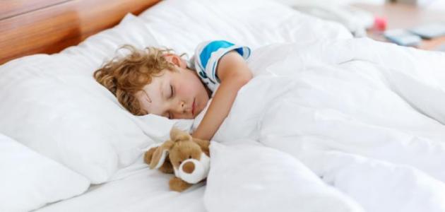 كيف أعلم طفلي النوم وحده كيف أعلم طفلي النوم وحده