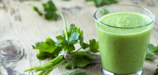 كيف أعمل عصير البقدونس كيف أعمل عصير البقدونس