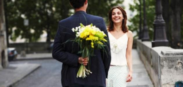 كيف تكون رومانسياً مع حبيبتك كيف تكون رومانسياً مع حبيبتك