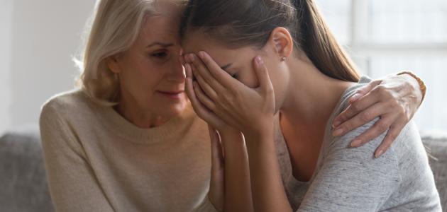 كيف تواسي شخصاً حزيناً