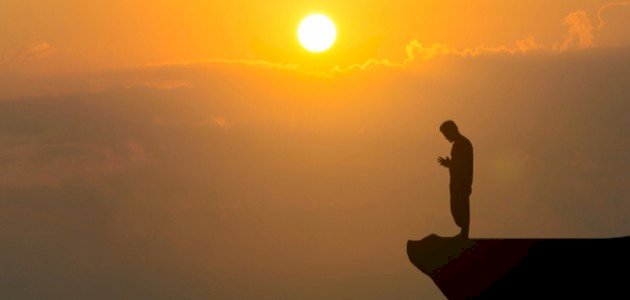 لماذا يعيش الإنسان لماذا يعيش الإنسان